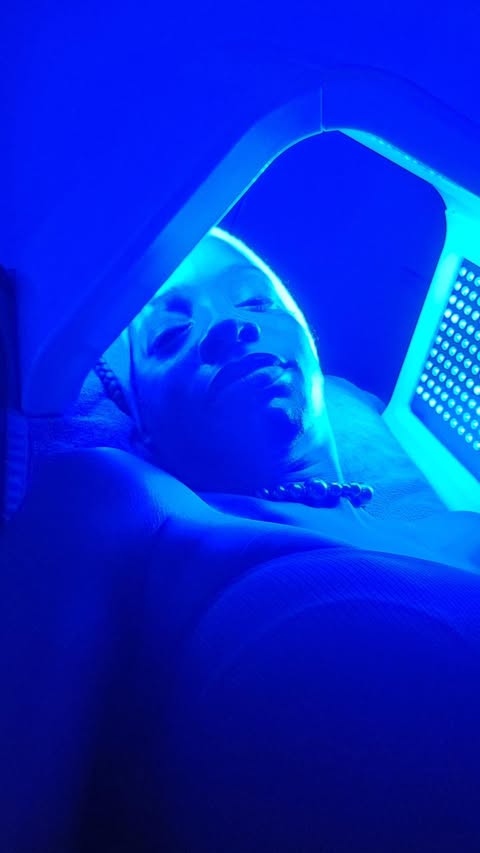 LED light therapy treatment